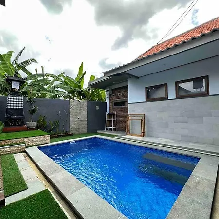Villa Mulberry
